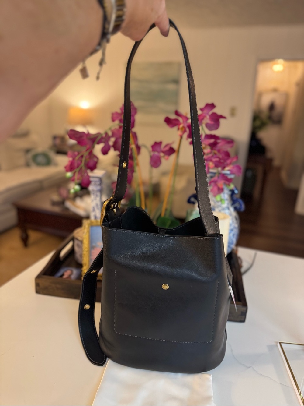 🖤 NWT COACH BLEECKER  BLACK SMOOTH LEATHER BUCKET BAG!🖤🖤 - Picture 3 of 14